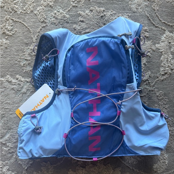 Nathan Women's Vapor Airess 3.0 Hydration Vest - 2025 NWT FITS L-XXL - Picture 9 of 13
